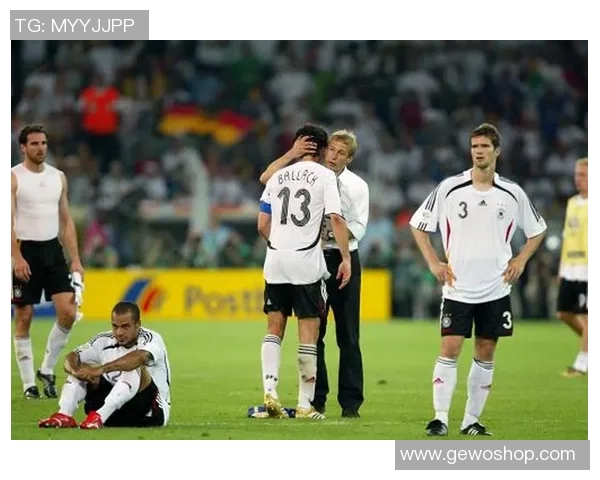 足球大锅烩:盘点世界球星跨队合作与赛场传奇时刻