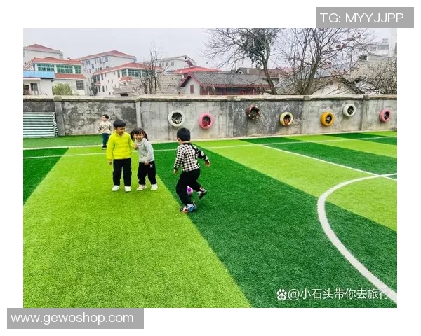 追逐足球梦想的孩子们如何在热爱与奋斗中成长