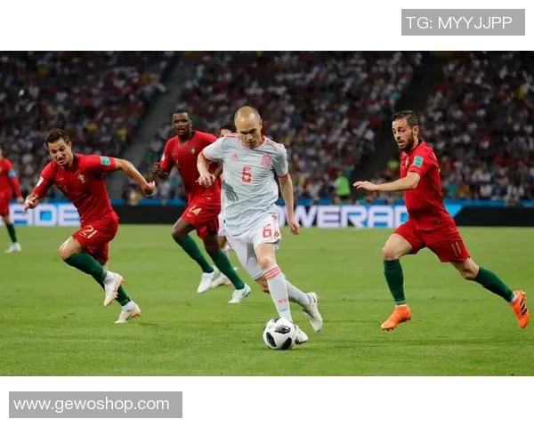 足球球星因视力问题影响比赛表现 专家建议及时治疗恢复竞技状态 足球球星因视力问题影响比赛表现 专家建议及时治疗恢复竞技状态